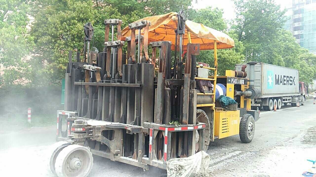 多錘頭破碎機(jī)